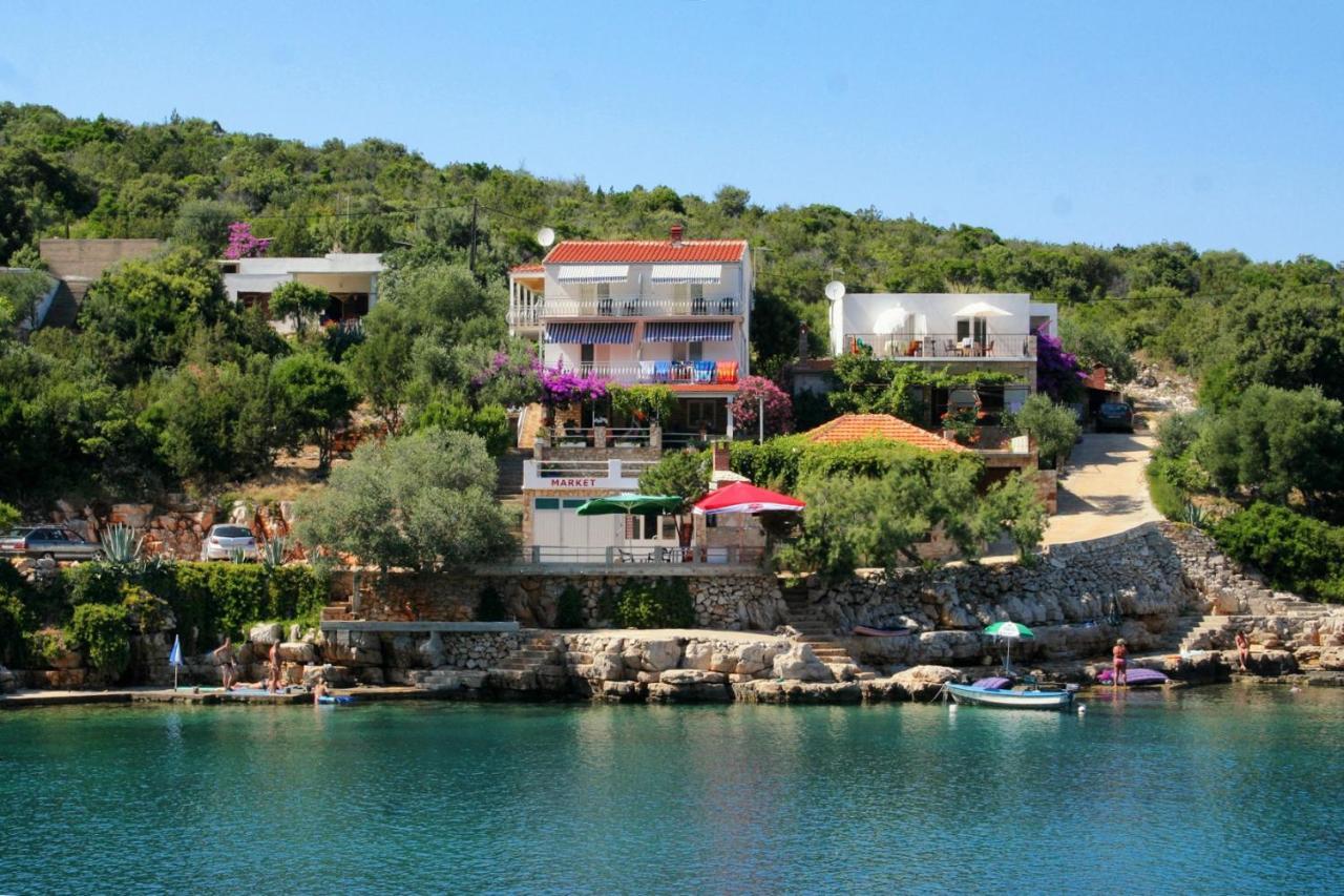 Apartments By The Sea Cove Zarace - Gdinj, Hvar - 4598 Buitenkant foto