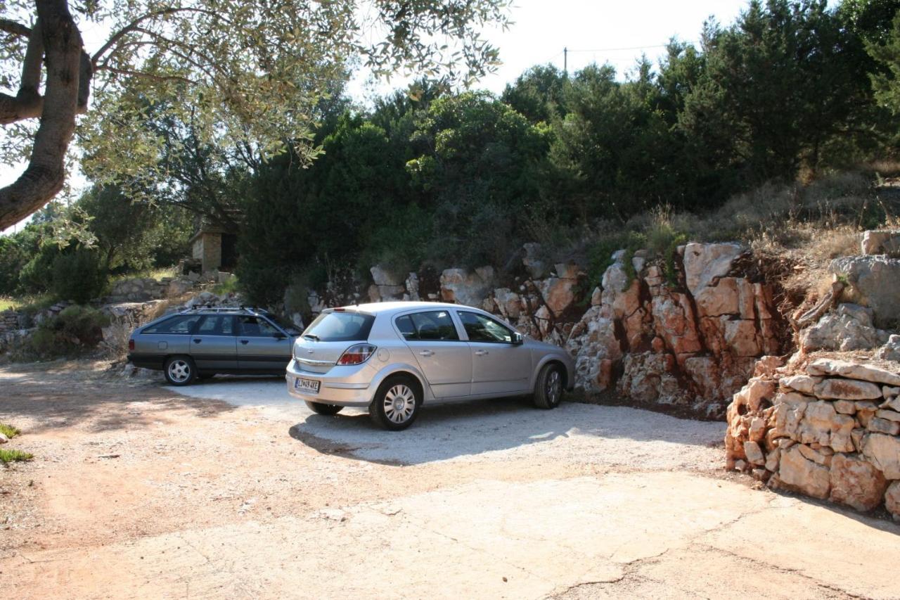 Apartments By The Sea Cove Zarace - Gdinj, Hvar - 4598 Buitenkant foto