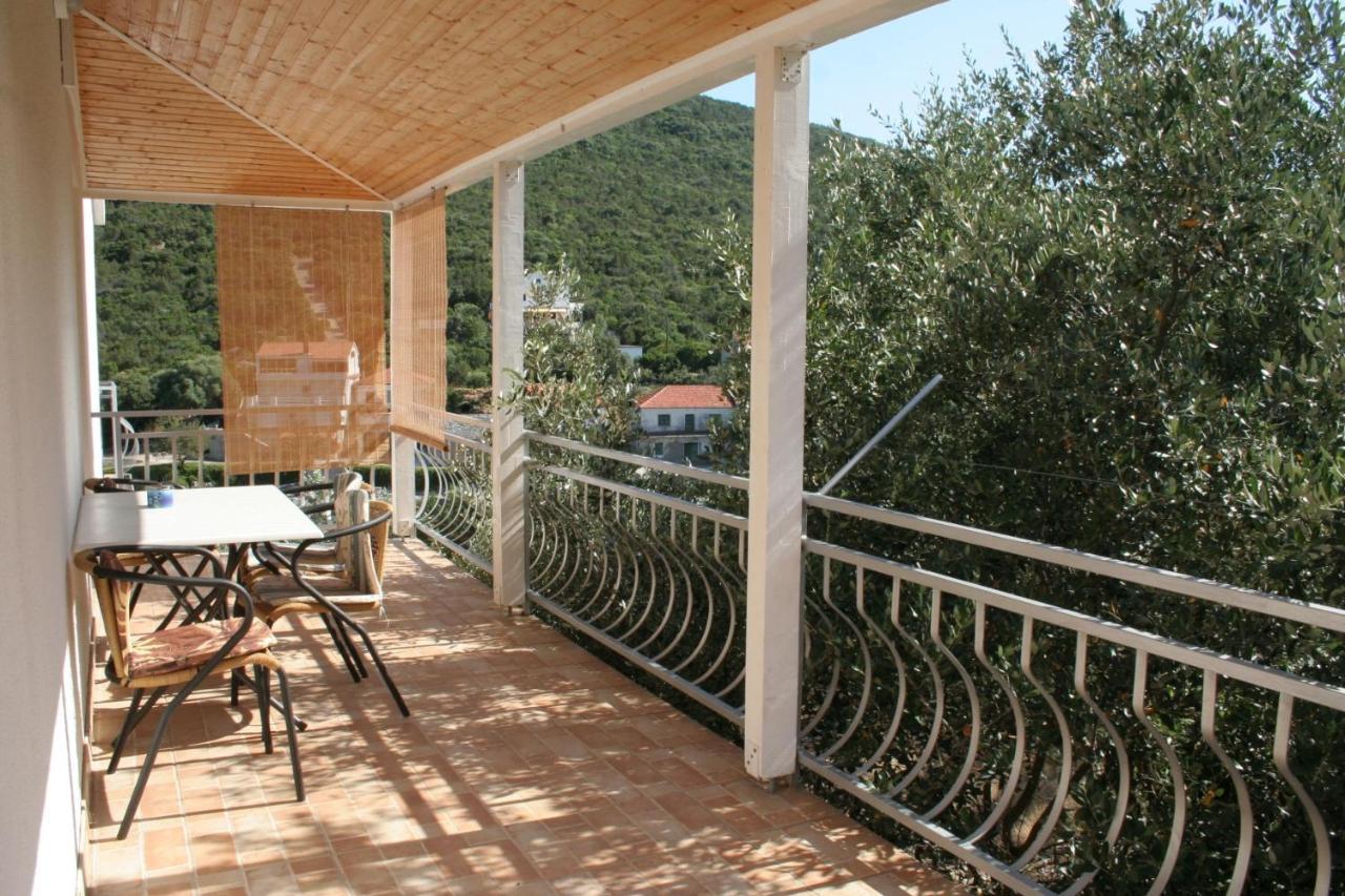 Apartments By The Sea Cove Zarace - Gdinj, Hvar - 4598 Buitenkant foto