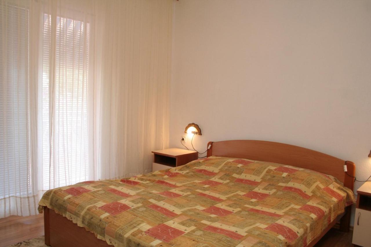 Apartments By The Sea Cove Zarace - Gdinj, Hvar - 4598 Buitenkant foto